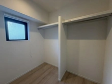 【兵庫県/神戸市中央区元町通】ライオンズマンション神戸元町通 ウォークインクローゼット