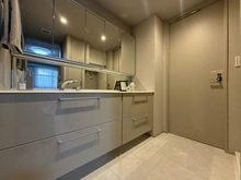 【兵庫県/神戸市中央区山本通】ファミール・グラン神戸北野ザ・クラブハウス 洗面室