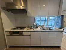 【兵庫県/神戸市中央区海岸通】ワコーレ　ザ・神戸旧居留地レジデンスタワー キッチン