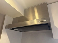 【兵庫県/神戸市中央区海岸通】ワコーレ　ザ・神戸旧居留地レジデンスタワー キッチン：レンジフード