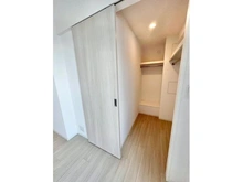 【兵庫県/神戸市中央区新港町】ベイシティタワーズ神戸WEST ウォークインクローゼット