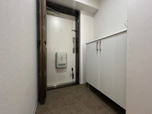 【兵庫県/明石市硯町】明石ダイヤハイツ 1号棟 玄関