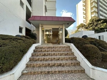 【東京都/世田谷区南烏山】ユニハイム芦花公園 エントランス