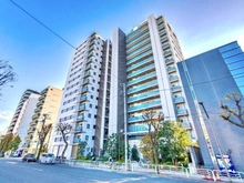 【東京都/江東区越中島】プラウドシティ越中島アクアテラス 外観：外観(メインエントランス前)