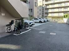 【埼玉県/さいたま市中央区下落合】与野パーク・ホームズ 敷地内