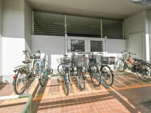【東京都/江東区越中島】越中島三丁目ハイツ3号棟 駐輪場