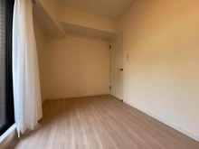 【神奈川県/横浜市旭区鶴ケ峰本町】ステイツ鶴ヶ峰 洋室:約5.1帖