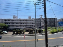 【神奈川県/横浜市旭区鶴ケ峰本町】ステイツ鶴ヶ峰 眺望:バルコニーから