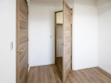 【神奈川県/横浜市旭区白根】レーベンリヴァーレ横濱鶴ヶ峰ヒルズ ウォークインクローゼット