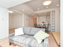 【神奈川県/横浜市都筑区仲町台】プロムナード仲町台9号棟 LDK：※資材の映り込みあり