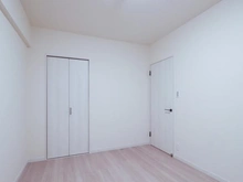 【神奈川県/横浜市磯子区森】ファミールガーデン横浜・屛風浦 洋室：約6.8帖