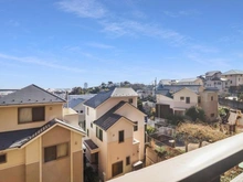 【神奈川県/横浜市磯子区森】ファミールガーデン横浜・屛風浦 眺望：バルコニーから