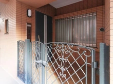 【神奈川県/横浜市磯子区森】ファミールガーデン横浜・屛風浦 ポーチ