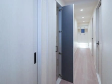 【神奈川県/横浜市磯子区森】ファミールガーデン横浜・屛風浦 収納：廊下部分