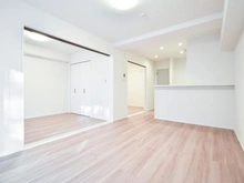 【神奈川県/横浜市旭区本村町】ライオンズマンション二俣川 LDK：左：洋室約5.3帖