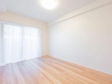 【神奈川県/横浜市緑区青砥町】クレストフォルム中山 洋室：約6帖