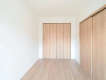 【神奈川県/横浜市泉区緑園】サン・ステージ緑園都市東の街9番館 洋室：約5.4帖