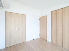 【神奈川県/横浜市泉区緑園】サン・ステージ緑園都市東の街9番館 洋室：約5.2帖