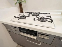 【神奈川県/横浜市泉区緑園】サン・ステージ緑園都市東の街10番館 三口コンロ