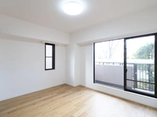 【神奈川県/横浜市泉区緑園】サン・ステージ緑園都市東の街10番館 洋室：約8.3帖