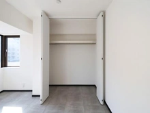 【神奈川県/横浜市瀬谷区中央】ラフィネ瀬谷中央 収納