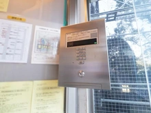 【神奈川県/横浜市都筑区葛が谷】エステ・スクエアふれあいの丘 オートロック：大規模修繕中