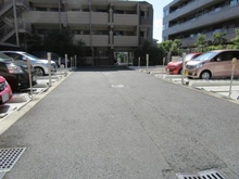 【神奈川県/横浜市泉区上飯田町】いずみ中央ガーデンハウス 駐車場