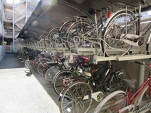 【神奈川県/横浜市泉区上飯田町】いずみ中央ガーデンハウス 駐輪場