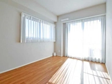 【神奈川県/横浜市磯子区東町】ブライト横濱根岸 洋室