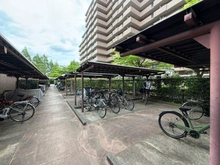 【神奈川県/横浜市泉区緑園】サン・ステージ緑園都市東の街4番館 駐輪場
