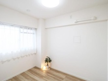 【神奈川県/横浜市南区井土ケ谷下町】ライオンズプラザ井土ヶ谷壱番館 洋室：約4.3帖