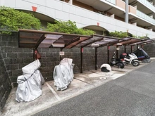 【神奈川県/横浜市保土ケ谷区東川島町】フェイム上星川ヒルサイドテラス 駐輪場