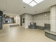 【神奈川県/横浜市神奈川区片倉】ナイスアーバン横濱片倉町 エントランス：エントランスホール