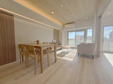 【神奈川県/藤沢市片瀬海岸】シーサイド片瀬江ノ島 リビング・ダイニング：右洋室
※家具付き