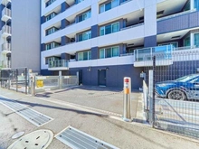 【神奈川県/横浜市神奈川区栄町】ライオンズ横浜ポートサイド 駐車場