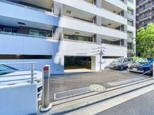 【神奈川県/横浜市神奈川区栄町】ライオンズ横浜ポートサイド 駐車場