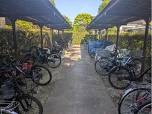 【神奈川県/横浜市泉区緑園】サン・ステージ緑園都市東の街 弐番館 駐輪場