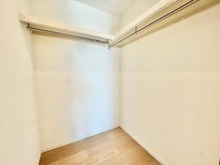 【東京都/港区港南】ワールドシティタワーズキャピタルタワー 収納（ウォークインクローゼット）：バルコニー隣接のお部屋