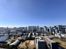 【東京都/港区港南】ワールドシティタワーズ　アクアタワー 眺望：洋室（約7帖）からの眺望