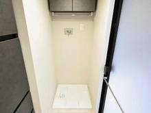 【東京都/台東区池之端】ルネッサンスタワー上野池之端 洗面室：洗濯機置場