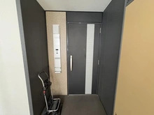 【東京都/江東区東雲】Wコンフォートタワーズ　 イースト棟 玄関