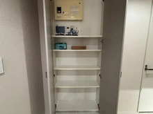 【東京都/港区港南】ワールドシティタワーズ　アクアタワー 収納：玄関前