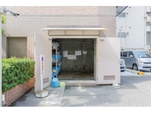 【大阪府/大阪市西区北堀江】ファミール北堀江 ゴミ置き場