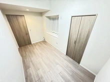 【東京都/江戸川区平井】コスモ平井ステーションアベニュー サービスルーム（納戸）：約5.2帖