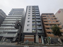 【東京都/葛飾区新小岩】ネバーランド新小岩ブライティス 外観：中央の白とグレーの建物