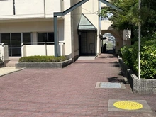 【兵庫県/伊丹市北本町】伊丹パーク・ホームズ 3号棟 アプローチ