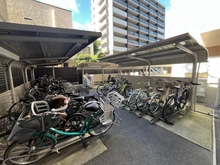 【兵庫県/伊丹市伊丹】トレフィナード伊丹 駐輪場