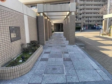 【兵庫県/伊丹市千僧】コスモ伊丹ガーデンズ アプローチ