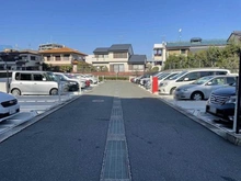 【兵庫県/伊丹市千僧】コスモ伊丹ガーデンズ 駐車場
