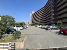 【兵庫県/尼崎市久々知西町】尼崎久々知ハウス 駐車場